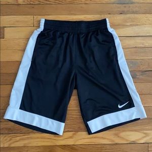 Nike athletic shorts sz s